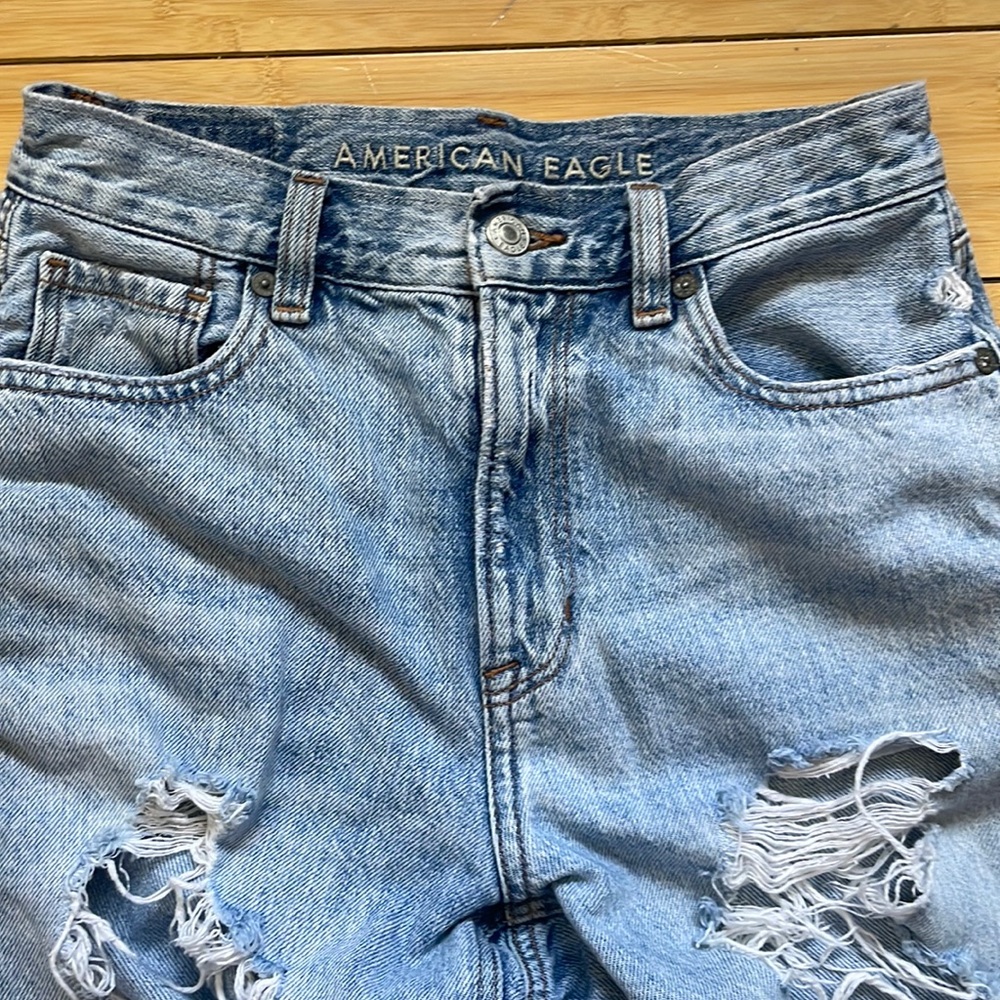 American eagle mom jeans